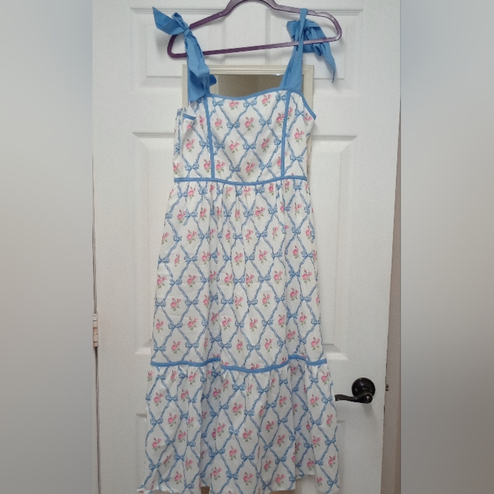 Entro Floral Blue and White Sundress - Picture 5 of 8